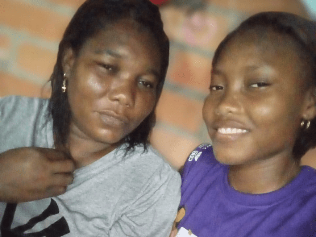 Consuelo pictured with another displaced Colombian. | Photo courtesy of Consuelo Manyom